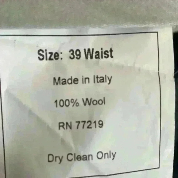 Pronto Uomo Signature Made in Italy 
ZIGNONE 
Men’s 100% Wool Pinstripe Suit - Picture 2 of 10